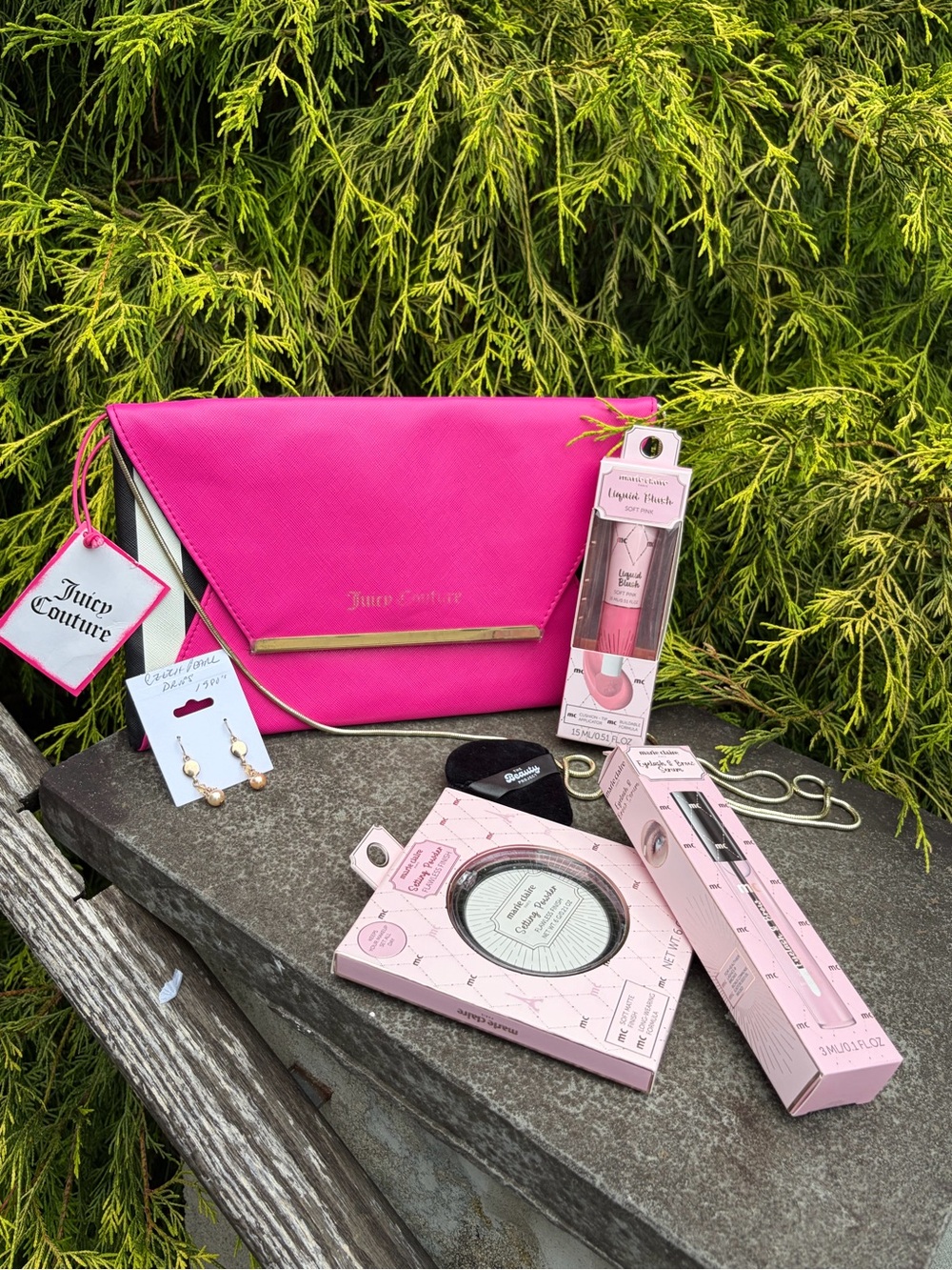 Juicy Couture Crossbody Gift Set Pink Clutch Makeup Bundle ( 6 pc )